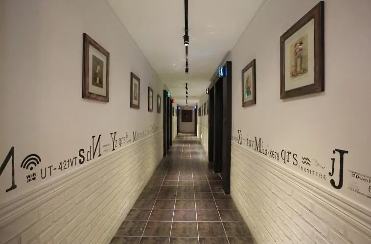 Shampoo Hotel Инчон 0*,